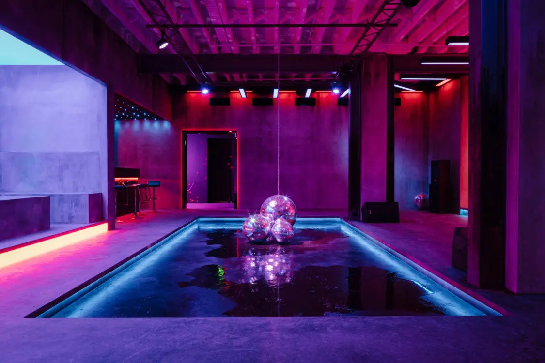 galleries led rgbw light
